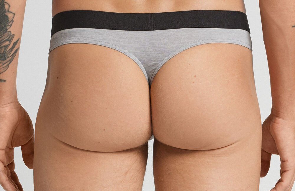 Men’s Thongs: The Truth About The Back Strap